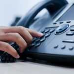 Softphone vs. deskphone: Which is best for your business?